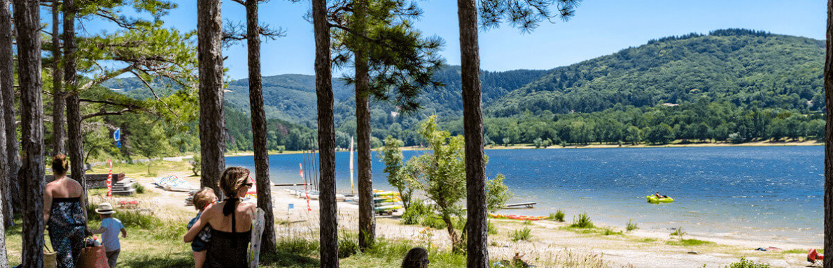 La plage du lac de Saint-Ferréol