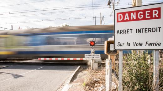 Passage à niveau 196