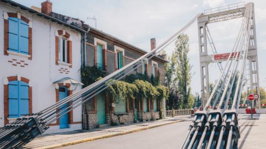 Le pont de Mirepoix-sur-Tarn s'est effondré le 18 novembre 2019. Photo prise le 15 septembre 2020.