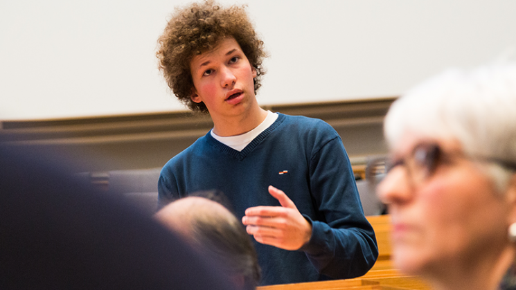 Tim, lycéen présent aux 4e Rencontres du Dialogue Citoyen