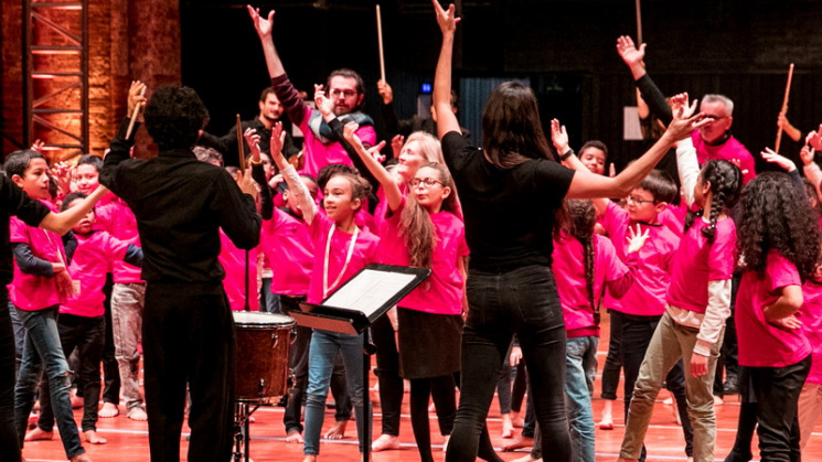 Le jeune orchestre en répétition à la Halle aux grains.