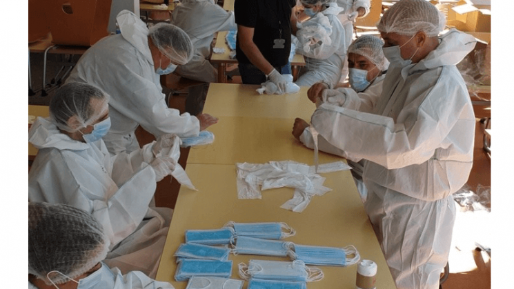 Préparation des masques, Hôtel du Département - 10 avril 2020