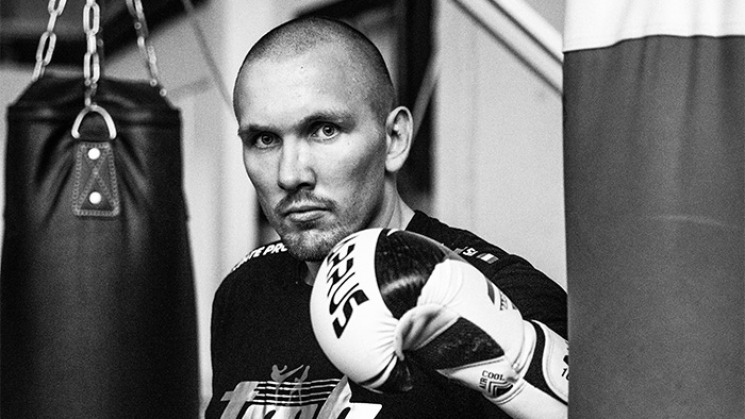 Kevin Albertus, champion de boxe française.