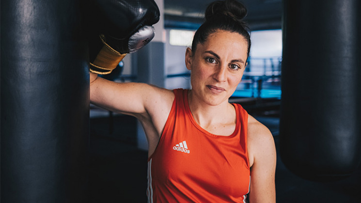 Elodie Bermudez, la boxeuse de Haute-Garonne rêve des JO de Paris. 