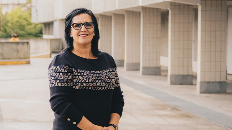 Malika Baadoud, directrice de l'association l'École et nous